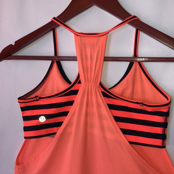 Lululemon no limits tank size 6 - Picture 8 of 12